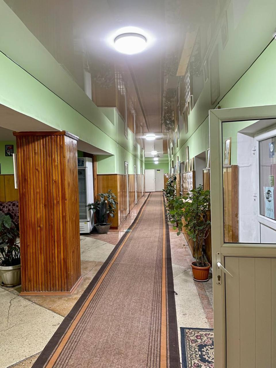 Otel Issyk-Kul-Karakol Bagian luar foto