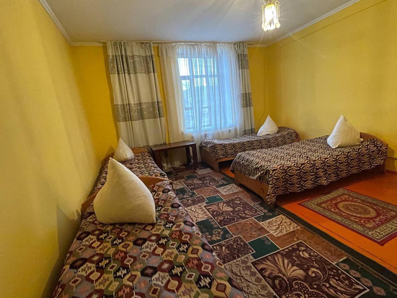 Otel Issyk-Kul-Karakol Bagian luar foto