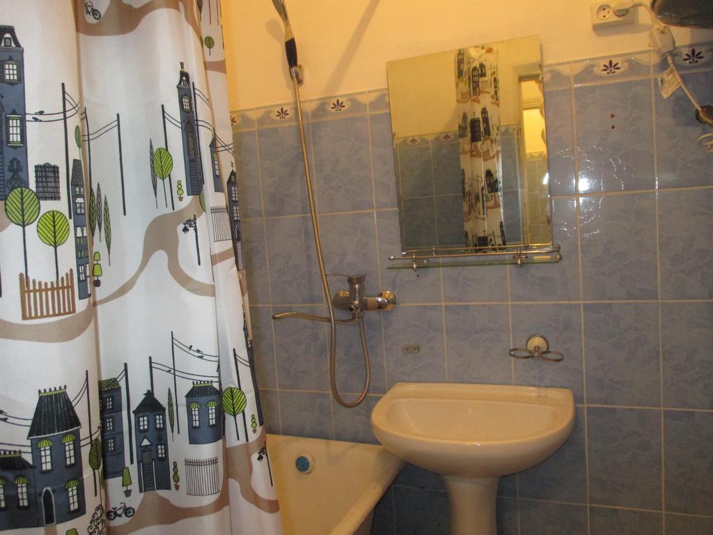Otel Issyk-Kul-Karakol Bagian luar foto