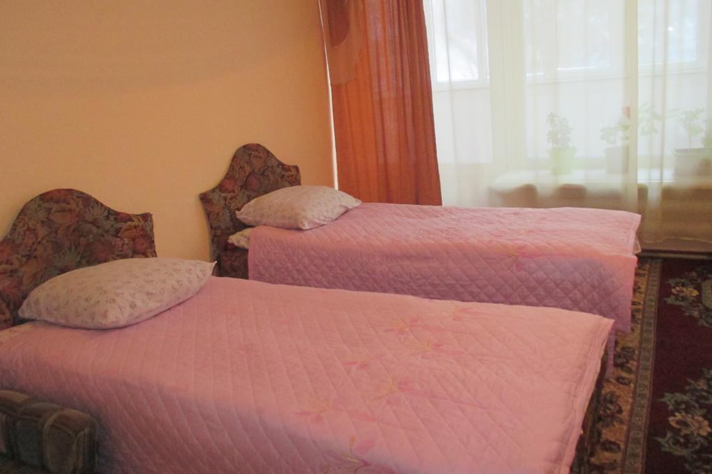 Otel Issyk-Kul-Karakol Ruang foto