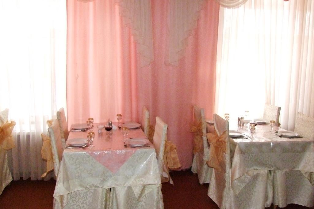 Otel Issyk-Kul-Karakol Bagian luar foto