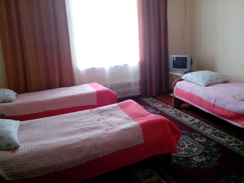 Otel Issyk-Kul-Karakol Bagian luar foto
