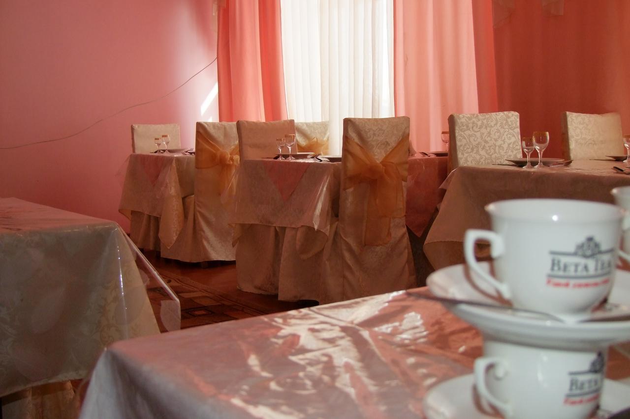 Otel Issyk-Kul-Karakol Bagian luar foto