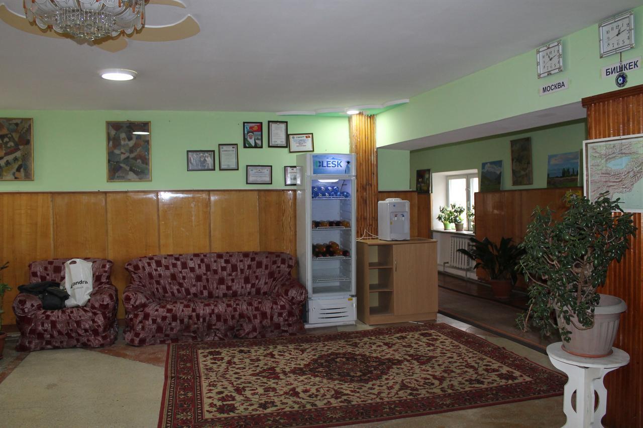 Otel Issyk-Kul-Karakol Bagian luar foto